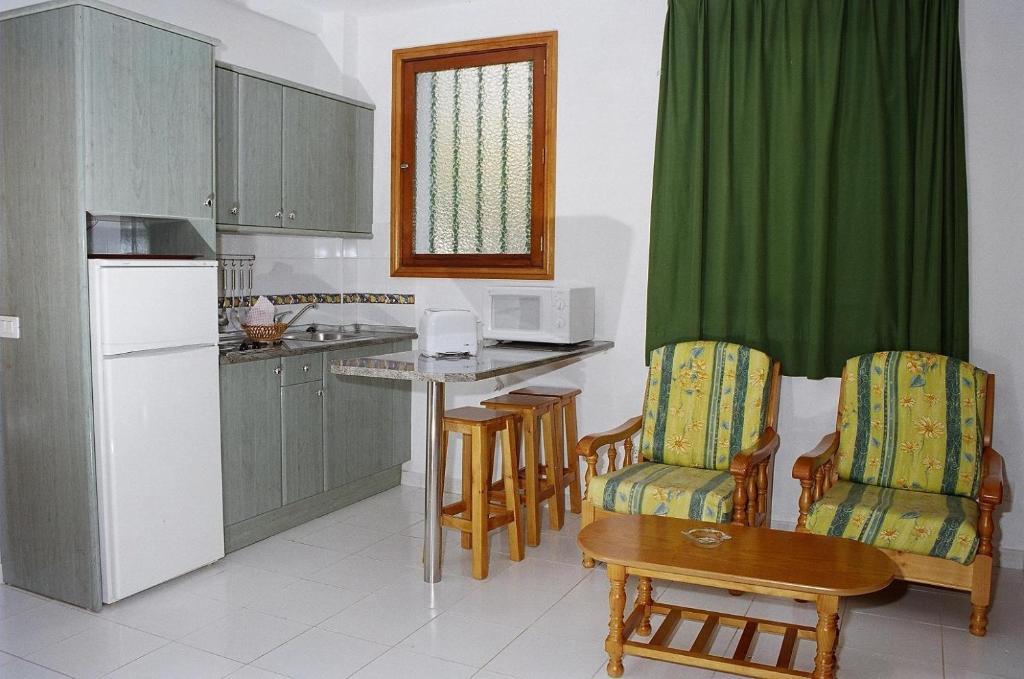Alhambra Boutique Apartments Playa del Ingles  Room photo